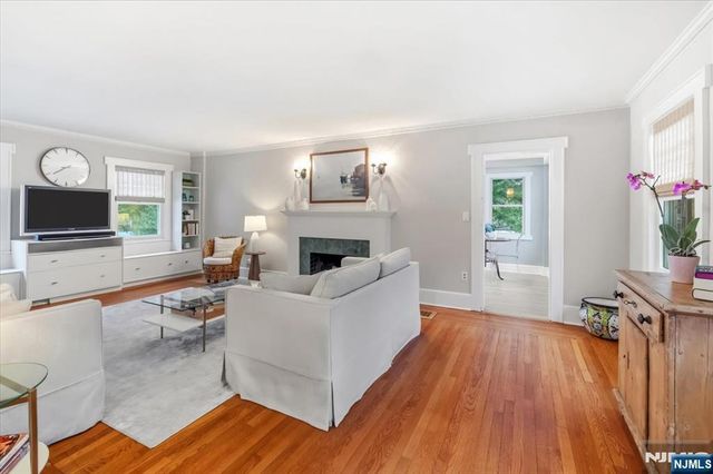 429 Fairway Road, Ridgewood, NJ 07450