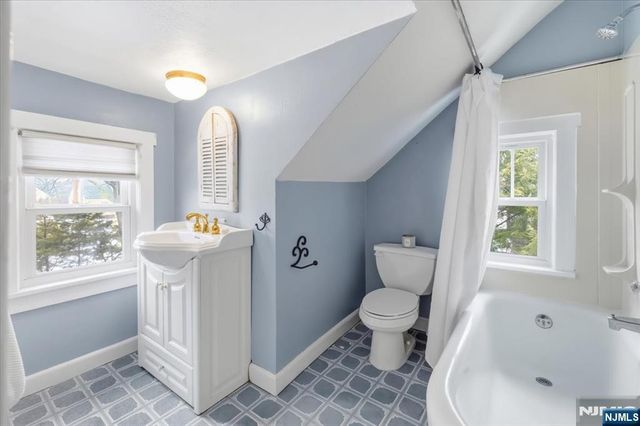 429 Fairway Road, Ridgewood, NJ 07450