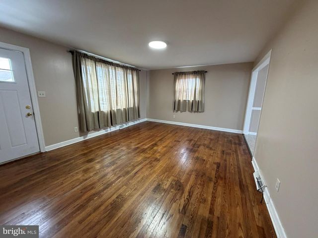 1092 PAPER MILL ROAD, Chambersburg, PA 17202