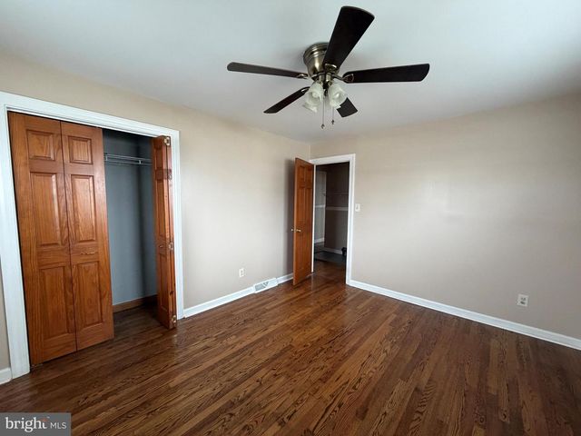 1092 PAPER MILL ROAD, Chambersburg, PA 17202