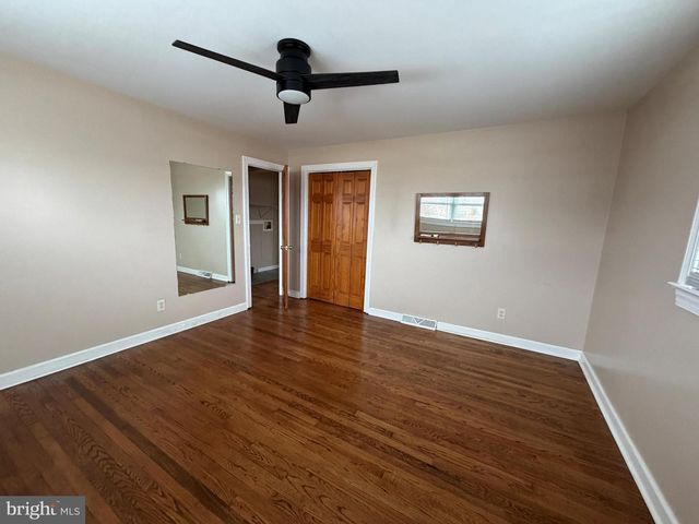 1092 PAPER MILL ROAD, Chambersburg, PA 17202