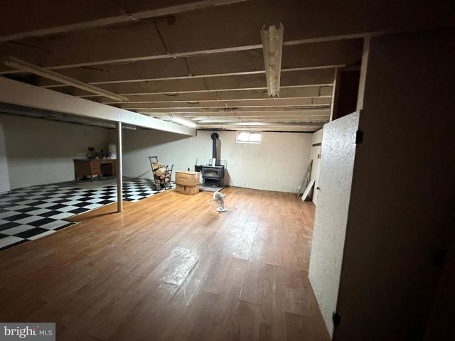 1092 PAPER MILL ROAD, Chambersburg, PA 17202