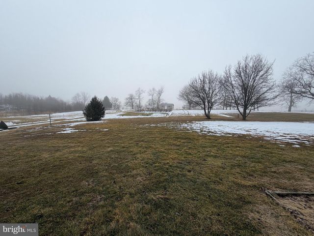 1092 PAPER MILL ROAD, Chambersburg, PA 17202