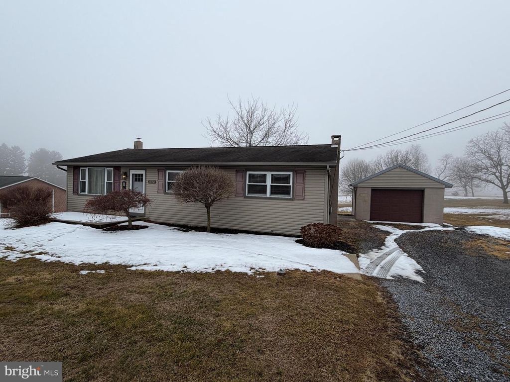 1092 PAPER MILL ROAD, Chambersburg, PA 17202