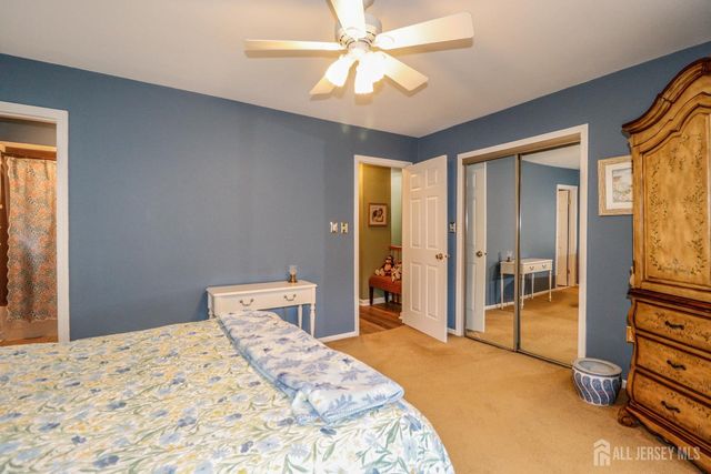 18 Mulberry Lane, Metuchen, NJ 08840