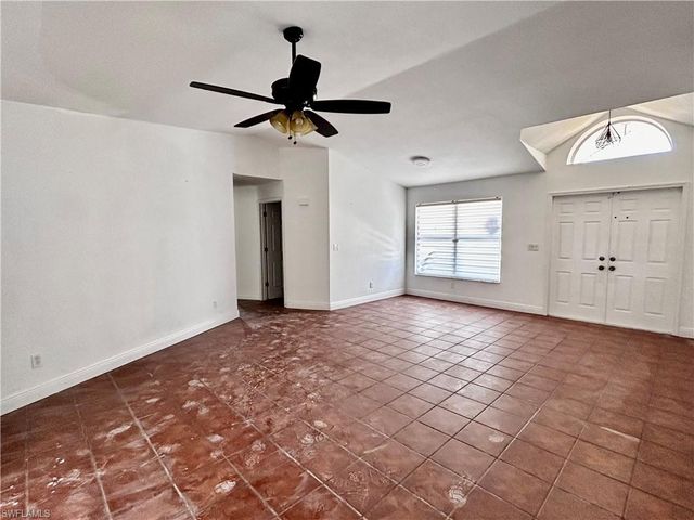 310 SE 29th TER, Cape Coral, FL 33904