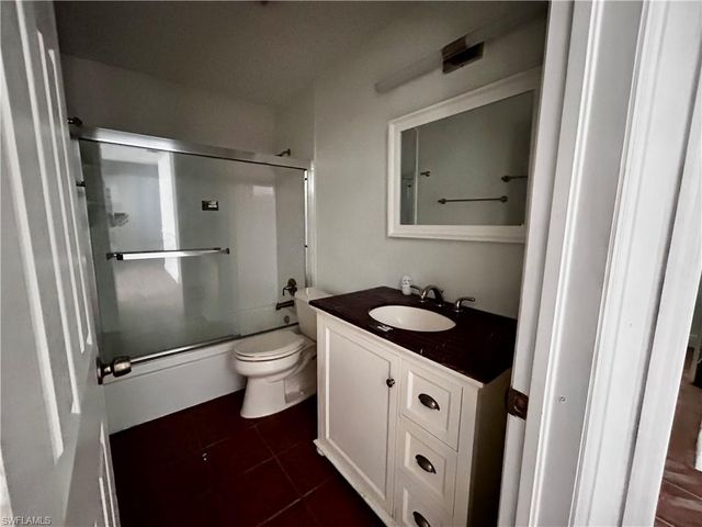 310 SE 29th TER, Cape Coral, FL 33904