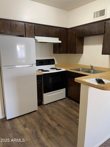 585 W 20TH Avenue 4, Apache Junction, AZ 85120