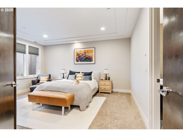 3311 Nw TULLAMORE Ct, Portland, OR 97229