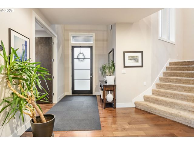 3311 Nw TULLAMORE Ct, Portland, OR 97229