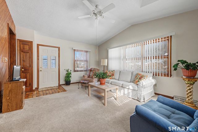 90 Rolling Ridge Road, Hamden, CT 06518