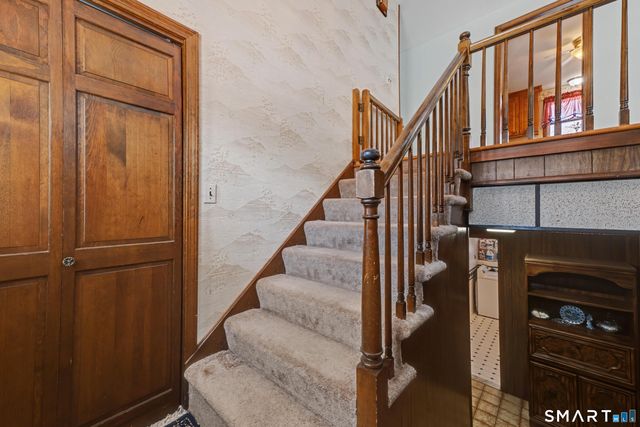 90 Rolling Ridge Road, Hamden, CT 06518