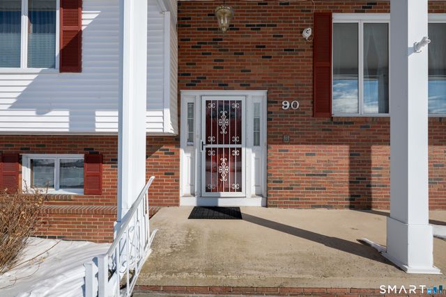 90 Rolling Ridge Road, Hamden, CT 06518