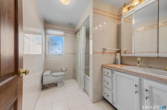 90 Rolling Ridge Road, Hamden, CT 06518