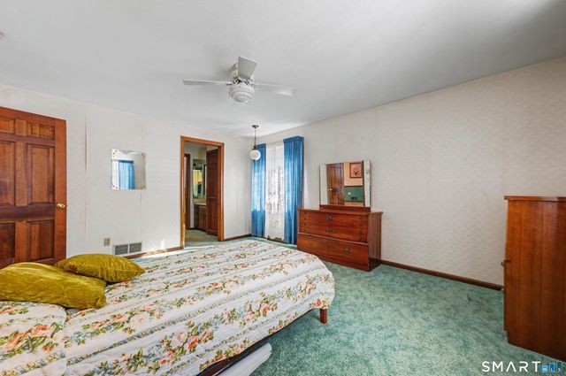 90 Rolling Ridge Road, Hamden, CT 06518