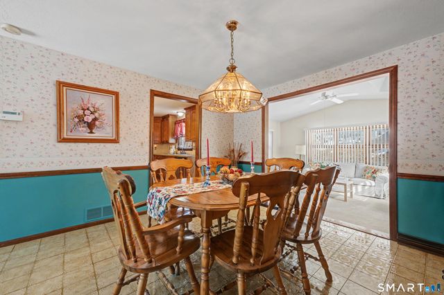 90 Rolling Ridge Road, Hamden, CT 06518