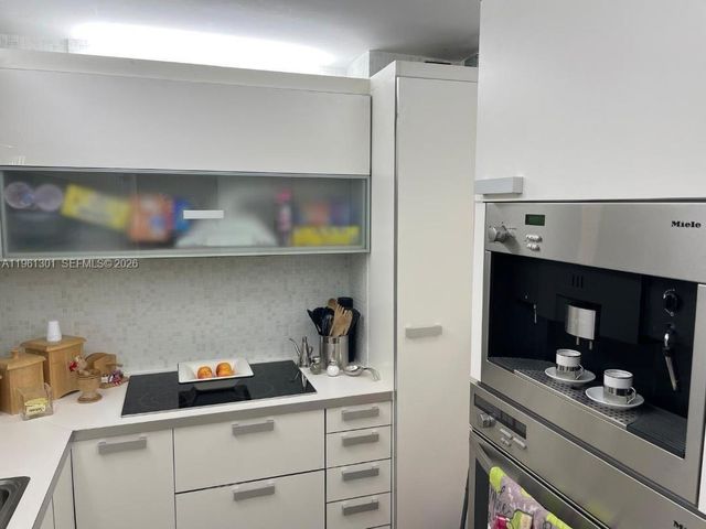 5005 Collins Ave 212, Miami Beach, FL 33140