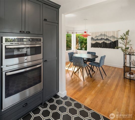 3124 W Raye Street, Seattle, WA 98199