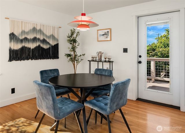 3124 W Raye Street, Seattle, WA 98199
