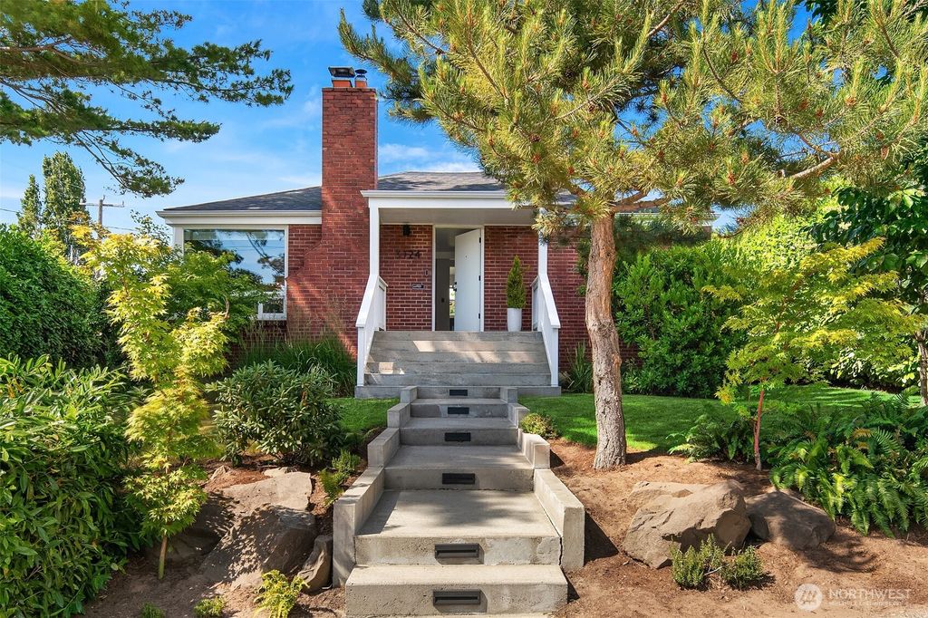 3124 W Raye Street, Seattle, WA 98199