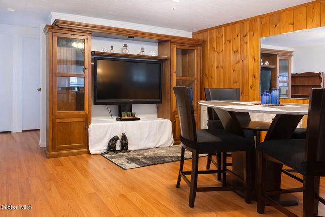 2427 3rd Avenue, Rotterdam, NY 12303