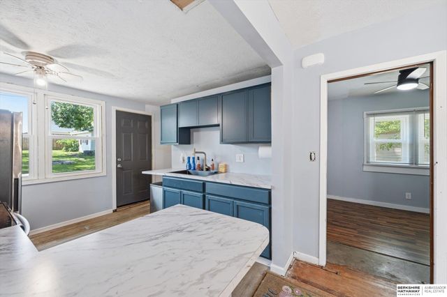 3015 S 12th Street, Lincoln, NE 68502