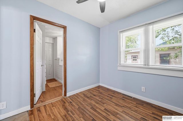 3015 S 12th Street, Lincoln, NE 68502