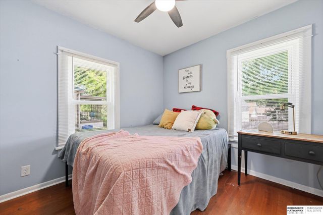 3015 S 12th Street, Lincoln, NE 68502