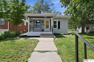 3015 S 12th Street, Lincoln, NE 68502