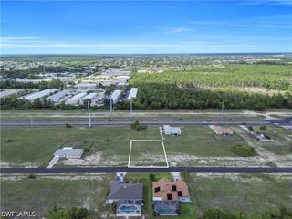 1011 NE 23rd TER, Cape Coral, FL 33909