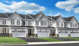 41 Mustang Drive, Manalapan, NJ 07726