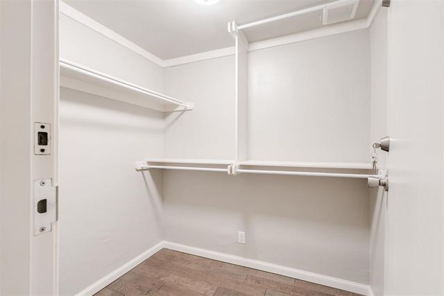 1121 Fenwick Place, Nichols Hills, OK 73116