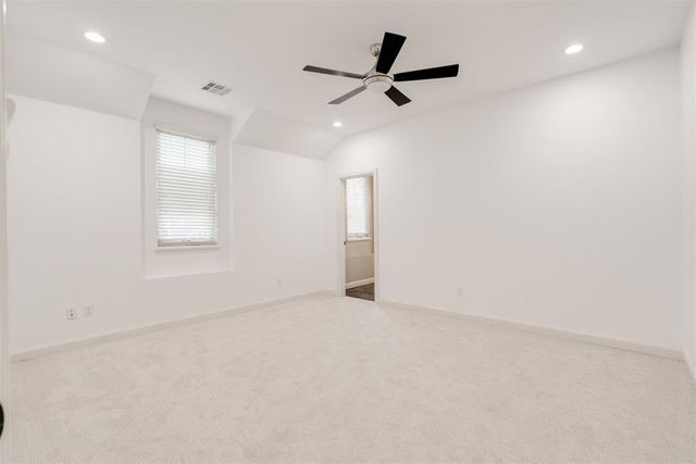 1121 Fenwick Place, Nichols Hills, OK 73116