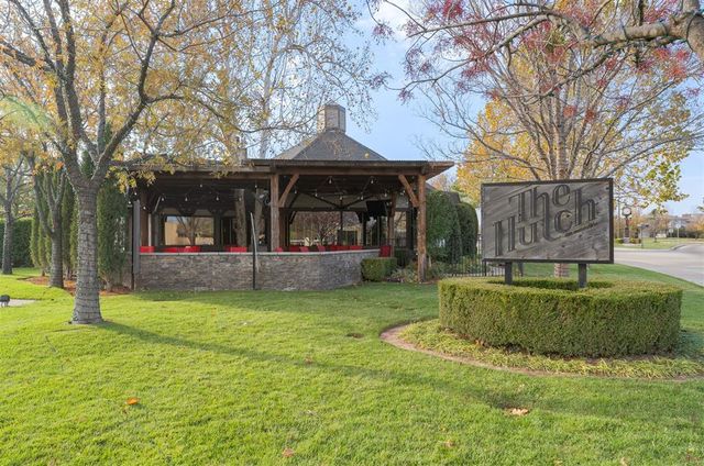 1121 Fenwick Place, Nichols Hills, OK 73116