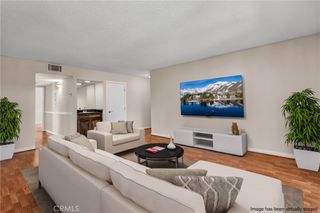 23675 Park Capri 21, Calabasas, CA 91302