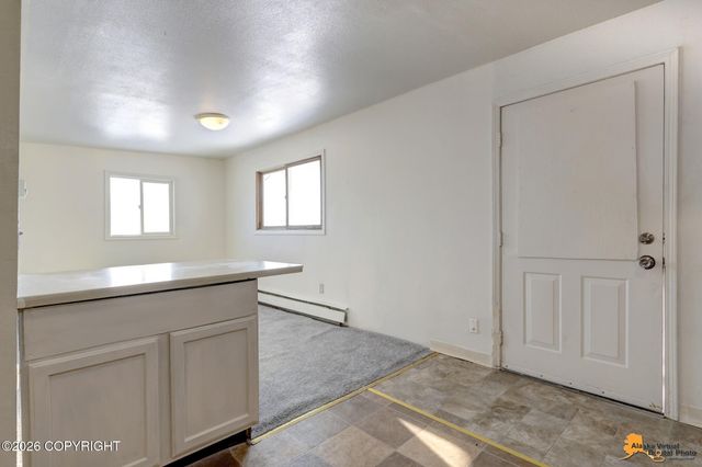 2607 W 31st Avenue, Anchorage, AK 99517