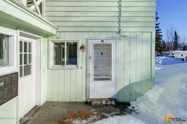 2607 W 31st Avenue, Anchorage, AK 99517