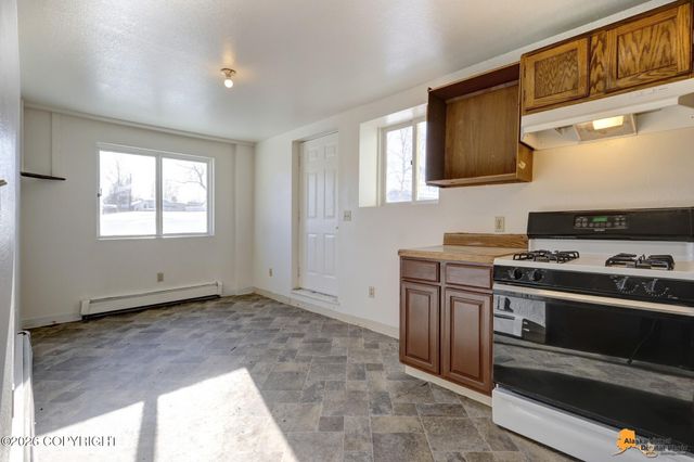 2607 W 31st Avenue, Anchorage, AK 99517