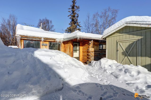 2607 W 31st Avenue, Anchorage, AK 99517