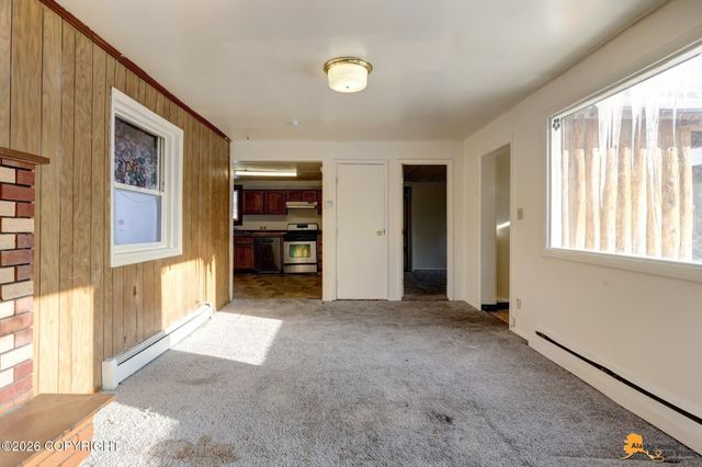 2607 W 31st Avenue, Anchorage, AK 99517