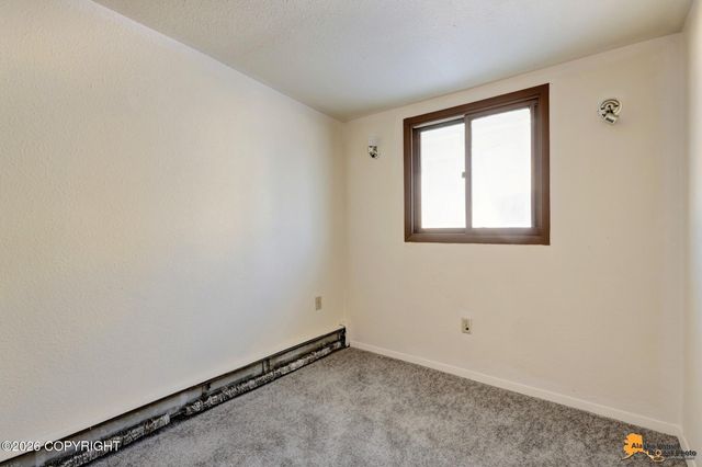 2607 W 31st Avenue, Anchorage, AK 99517