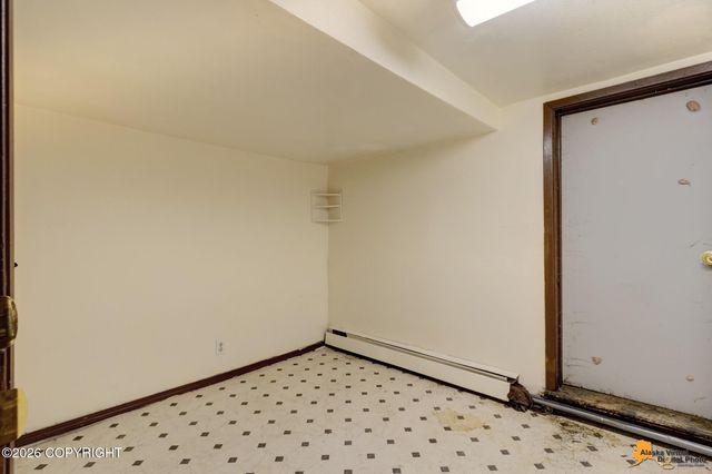 2607 W 31st Avenue, Anchorage, AK 99517