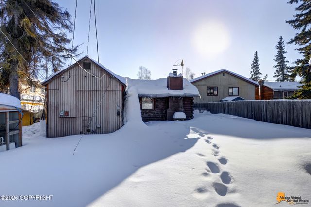 2607 W 31st Avenue, Anchorage, AK 99517