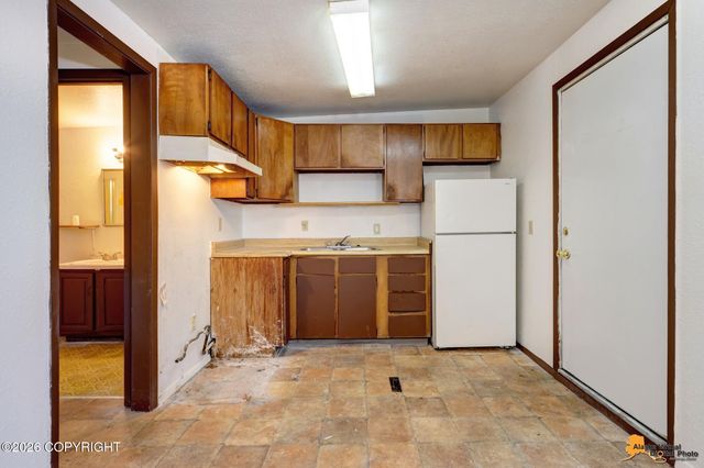 2607 W 31st Avenue, Anchorage, AK 99517