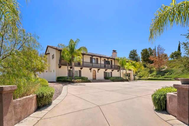 41455 Via Del Monte, Temecula, CA 92592