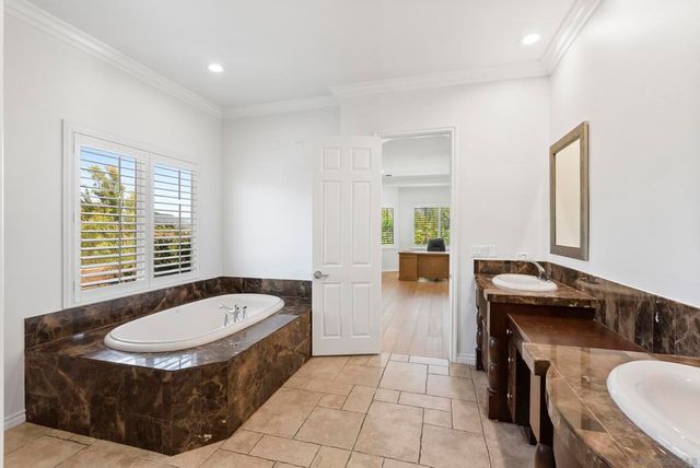 41455 Via Del Monte, Temecula, CA 92592
