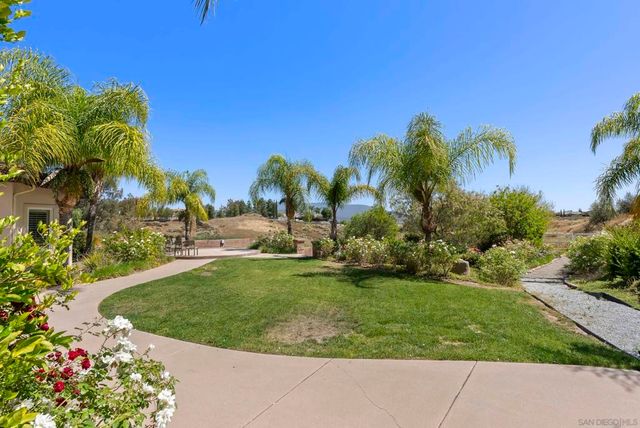 41455 Via Del Monte, Temecula, CA 92592