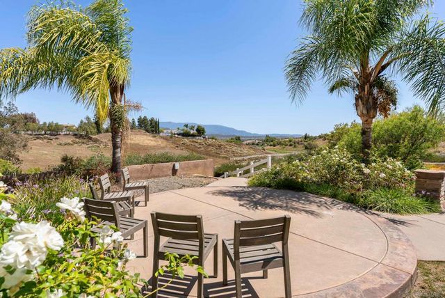 41455 Via Del Monte, Temecula, CA 92592