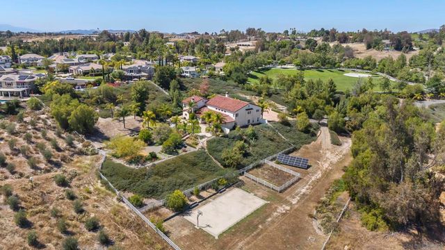 41455 Via Del Monte, Temecula, CA 92592