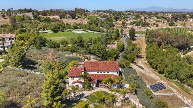 41455 Via Del Monte, Temecula, CA 92592